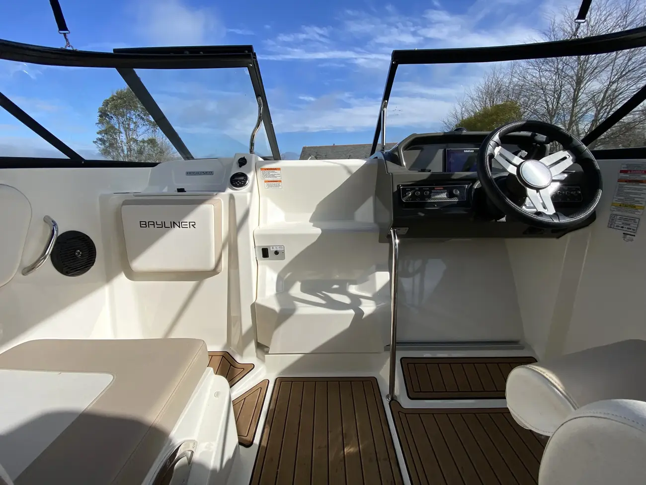 Bayliner VR5 Cuddy - Image 10